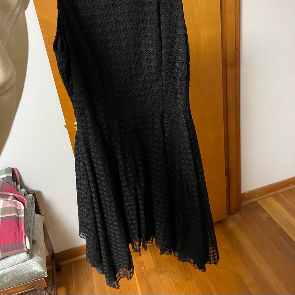 Black lace Francesca’s dress